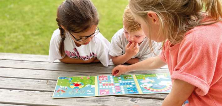 Magnetic travel games