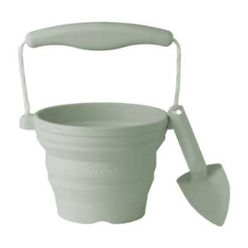 Scrunch-gardening-set - sage green