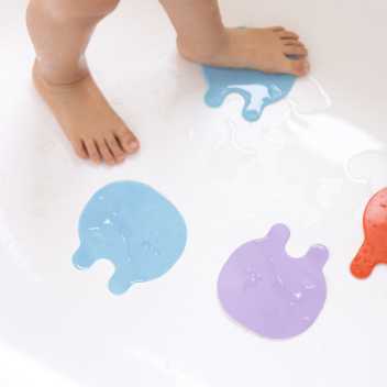Do not slip in the bath - soft blue & coral