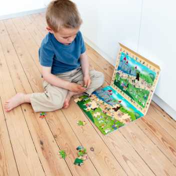 Large magnetic puzzle - knights