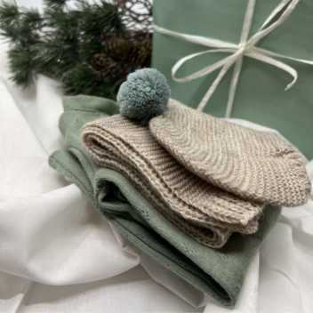 Knitted beanie - old green