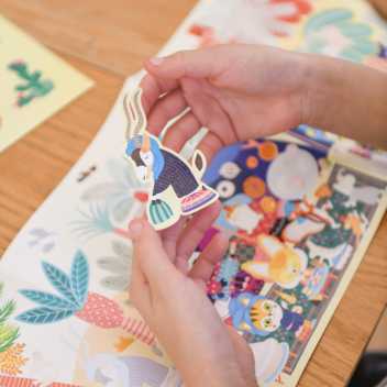 Sticker box - around the world