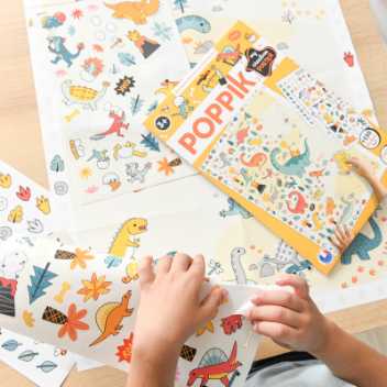 Creative poster - dinosaurs