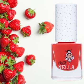 Magical nail polish – Strawberry