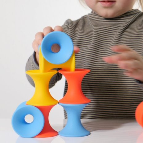 Tulu, nine pieces - primary colours - 2