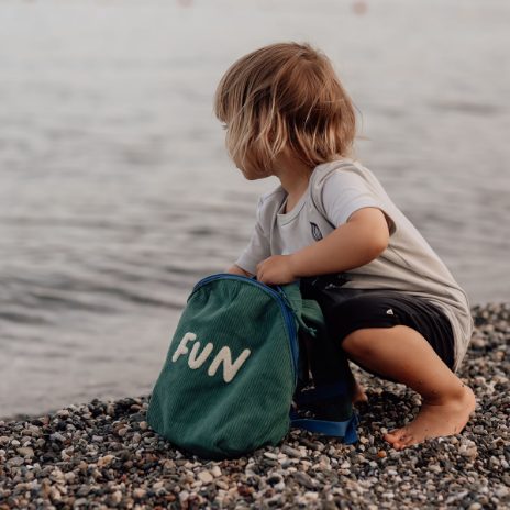 Small backpack in velvet – Fun