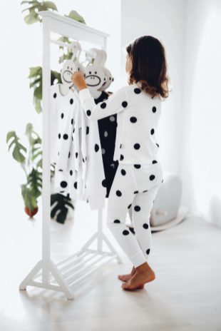 Pyjamas - white with black dots, 10 years - 5