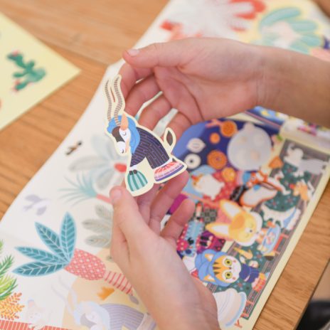Sticker box - around the world