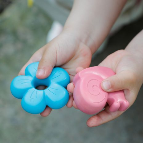 My first crayons - a trip to the garden - 2